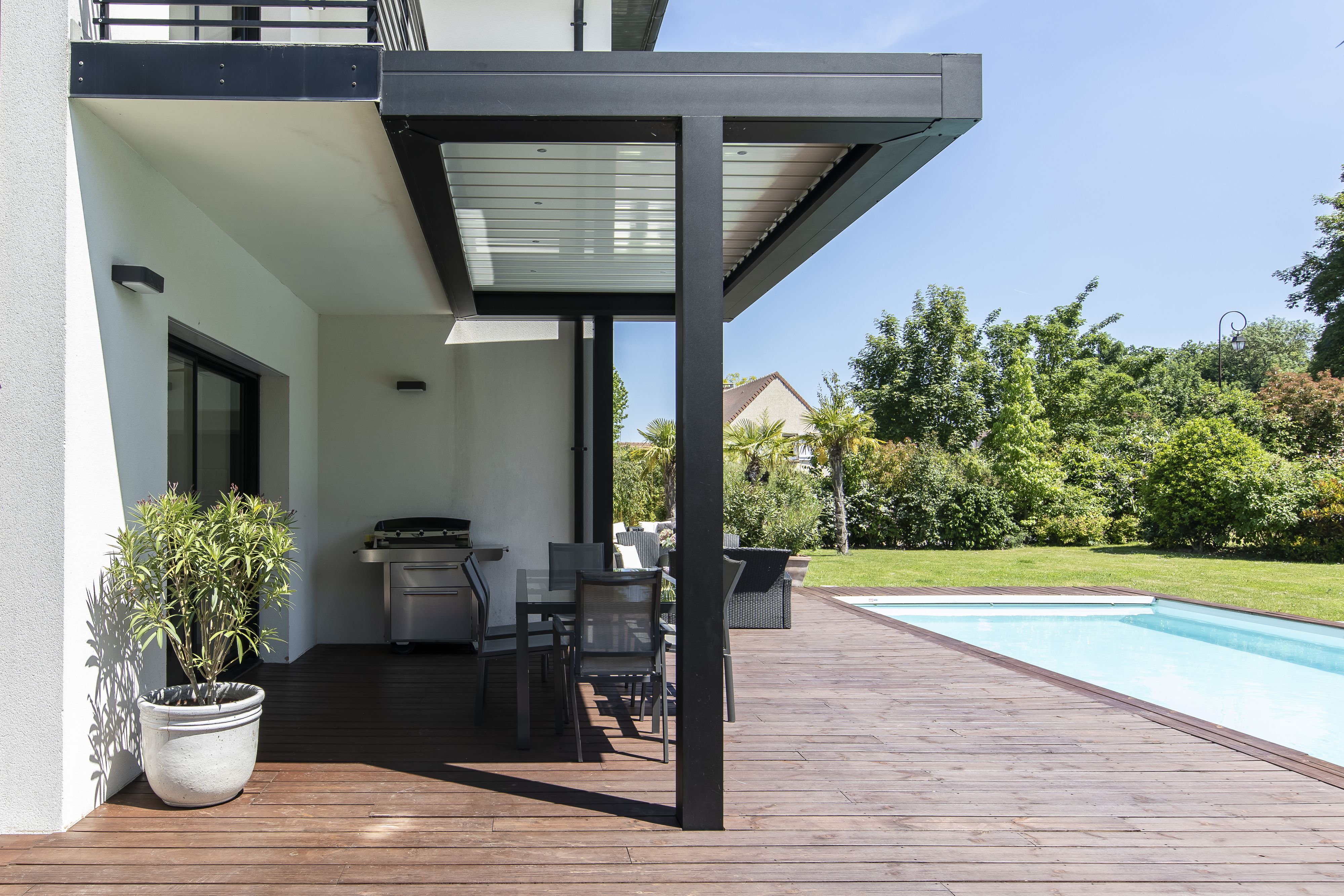 Pergola Bioklimatique à lames orientables véranda